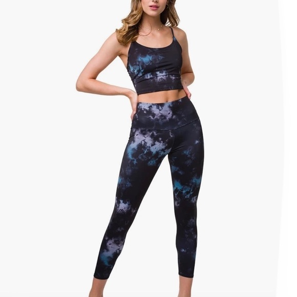 ONZIE TIE-DYE HIGH RISE CAPRIS XS - NWT - Picture 5 of 8